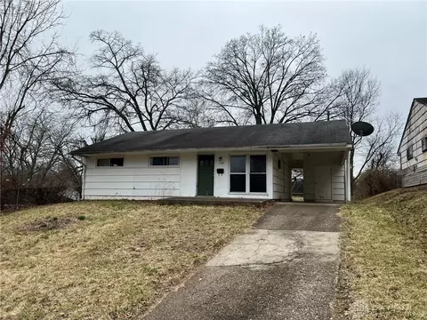 1307 Newport Dr, Springfield, OH 45231