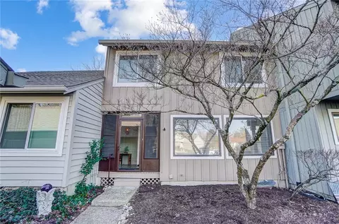 8445 Wick Ln, Maineville, OH 45039