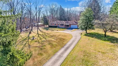 6679 Possum Run Rd, Dayton, OH 45440