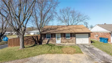 6833 Tiger Dr, Dayton, OH 45424