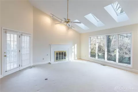 666 Renolda Woods Ct, Kettering, OH 45429 photo 13