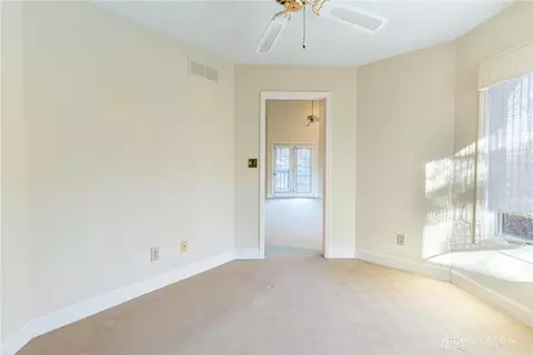 666 Renolda Woods Ct, Kettering, OH 45429 photo 17