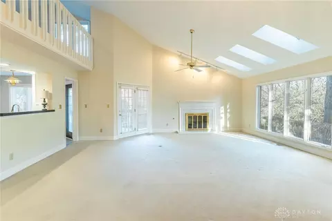 666 Renolda Woods Ct, Kettering, OH 45429 photo 9