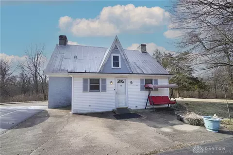 6738 Olive Branch Rd, Oregonia, OH 45054