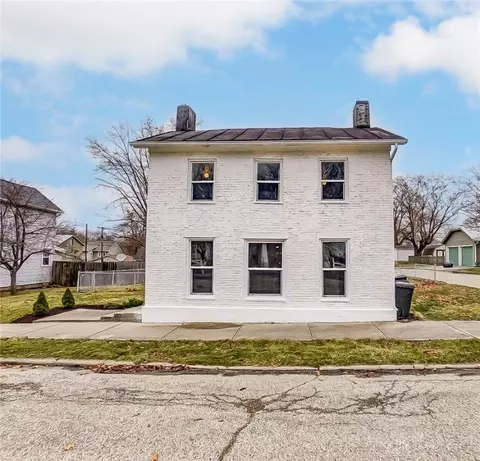 127 S Broadway St, Farmersville, OH 45325