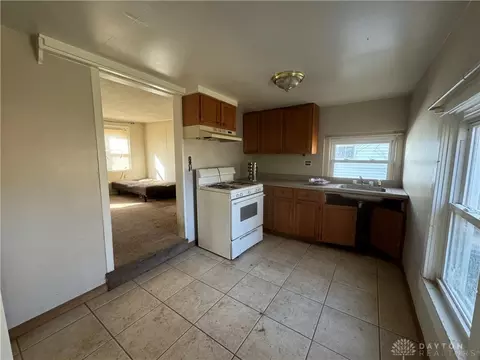7414 Hickman St, Cincinnati, OH 45231 photo 4