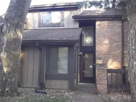 6025 Buggy Whip Ln, Dayton, OH 45459