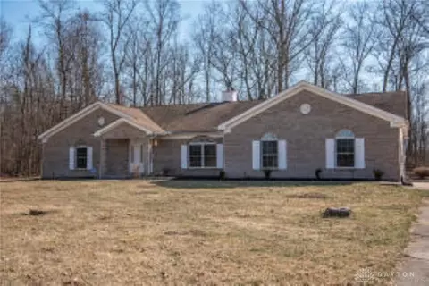 143 Estle Rd, Springfield, OH 45502