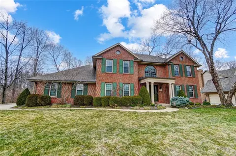 2155 Baldwin Dr, Centerville, OH 45459 photo 2