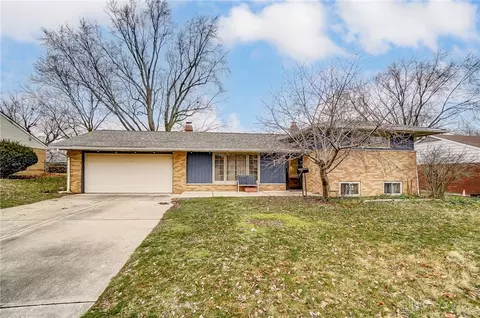 335 S Tionda Dr, Vandalia, OH 45377
