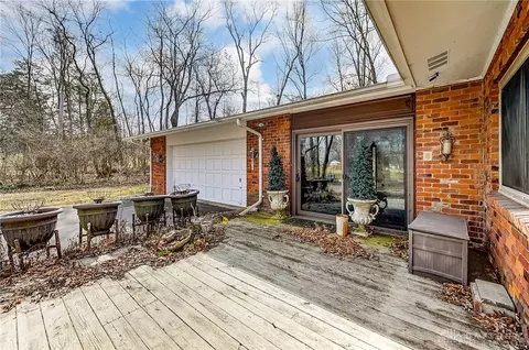 5555 Hunter Rd, Enon, OH 45323 photo 3