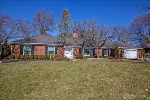 615 Evans Ln, Washington Township, OH 45459