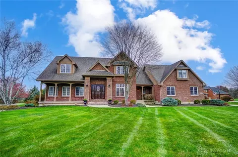 9347 Ash Hollow Ln, Washington Township, OH 45458