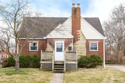 412 Archer Dr, Fairborn, OH 45324