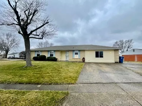 7800 Sebring Dr, Dayton, OH 45424