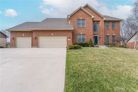 307 Echo Valley Dr, Vandalia, OH 45377