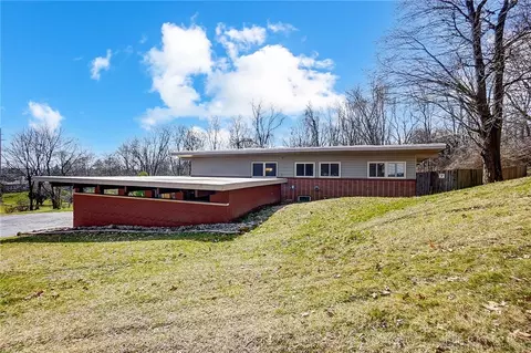 Exterior - 600 White Oak Dr, Springfield, OH 45504 photo 2 of 12