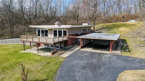 600 White Oak Dr, Springfield, OH 45504