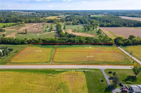 3 Hildebrant Rd, New Vienna, OH 45159