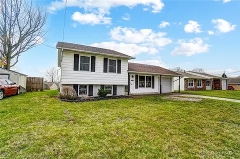 670 E 4th St, Franklin, OH 45005 photo 2