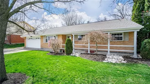 6113 Carnation Rd, Dayton, OH 45449