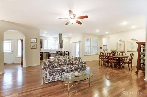 6240 Post Oak Ln, Maineville, OH 45039 photo 8