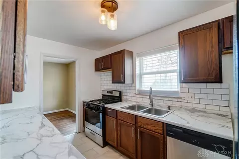 6813 Tarawa Dr, Cincinnati, OH 45224 photo 19