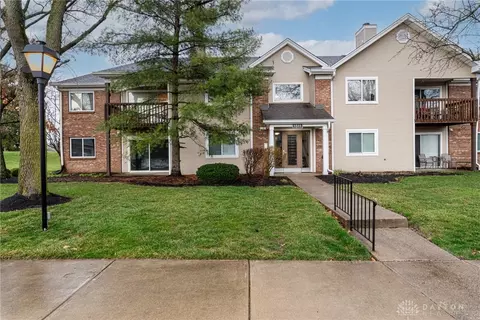 1511 Lake Pointe Way #1, Centerville, OH 45459