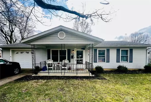 1658 Bowman Dr, Xenia, OH 45385