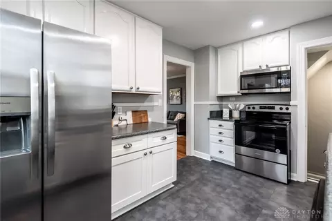 2927 Oakland Ave, Kettering, OH 45409 photo 8