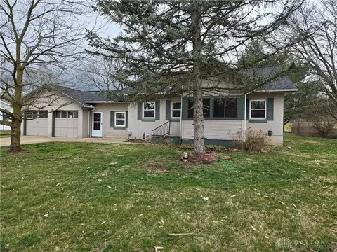 365 N Riverview Ave, Miamisburg, OH 45342