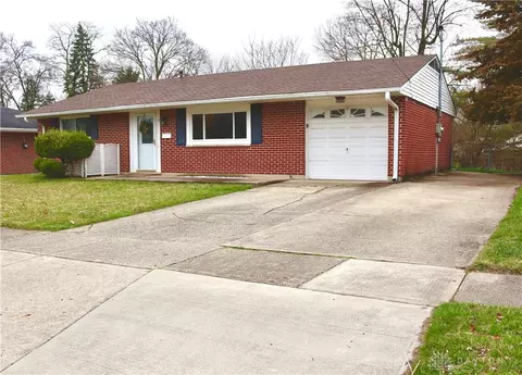 65 Carey Dr, Springboro, OH 45066