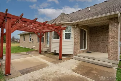 9275 Somerset Ct, Centerville, OH 45458 photo 42