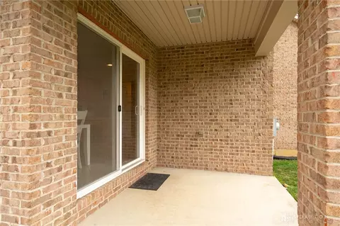9275 Somerset Ct, Centerville, OH 45458 photo 40