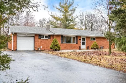 3340 Claydor Dr, Dayton, OH 45431