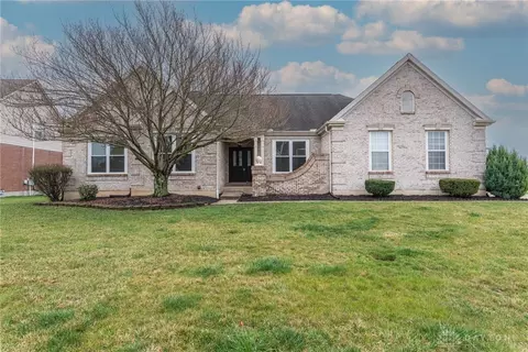 10226 Tillman Rd, Washington Township, OH 45458