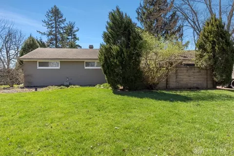 1048 Donson Dr, Kettering, OH 45429 photo 31