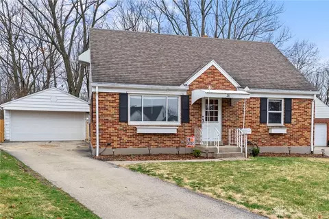 28 Brad Cir, Dayton, OH 45410