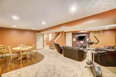 1904 Echo Wood Ct, Kettering, OH 45429 photo 26