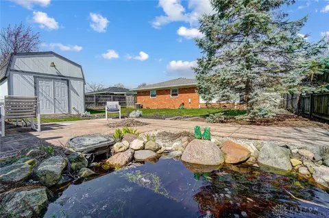1904 Echo Wood Ct, Kettering, OH 45429 photo 5