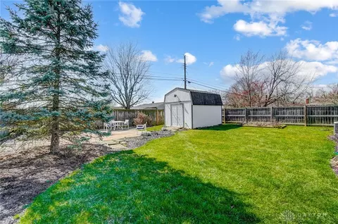 1904 Echo Wood Ct, Kettering, OH 45429 photo 4