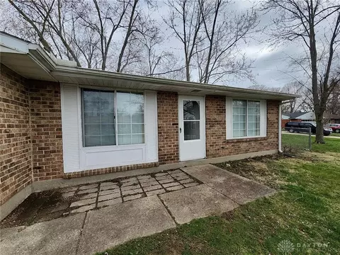 7830 Fernbank Ct, Dayton, OH 45424