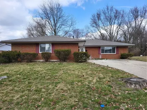 4527 Apple Tree Ct, Dayton, OH 45417