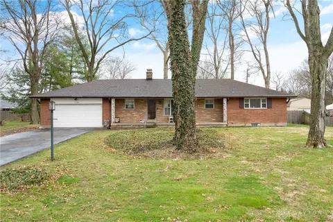 1160 Firewood Dr, Beavercreek, OH 45430