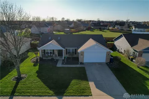 131 Heckathorn Rd, Brookville, OH 45309