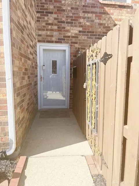 5129 Well Fleet Dr, Dayton, OH 45426
