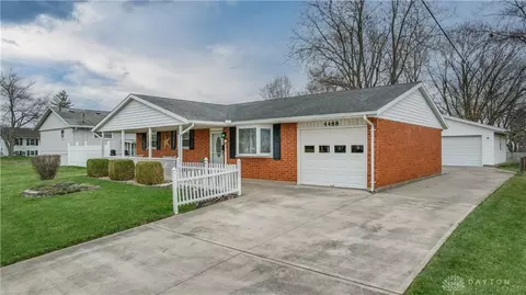 4488 Cynthia Dr, Enon, OH 45323