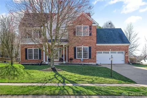 520 Brookside Dr, Springboro, OH 45066