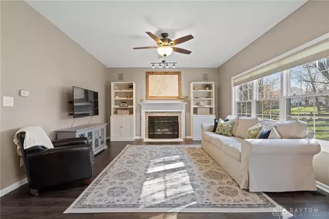 520 Brookside Dr, Springboro, OH 45066 photo 2
