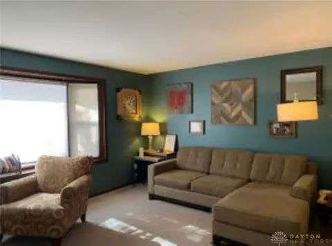 1036 Cheyenne Ave, Springfield, OH 45503 photo 3
